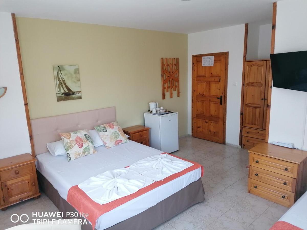 Family Hotel Sofi Sozopol Extérieur photo