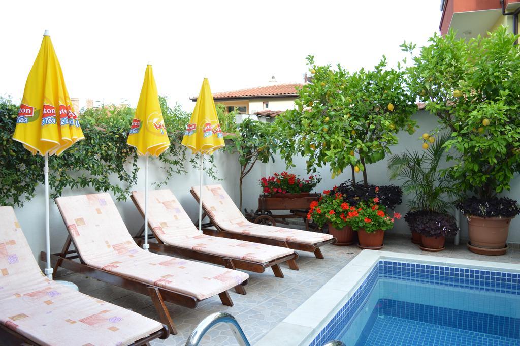 Family Hotel Sofi Sozopol Extérieur photo