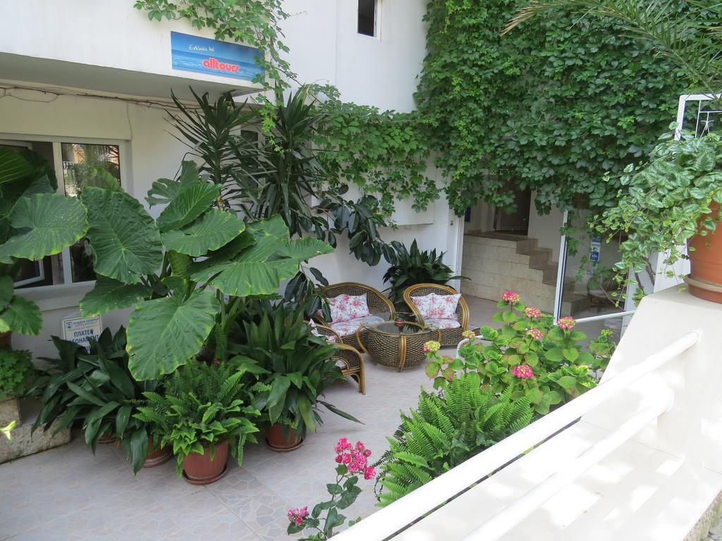 Family Hotel Sofi Sozopol Extérieur photo