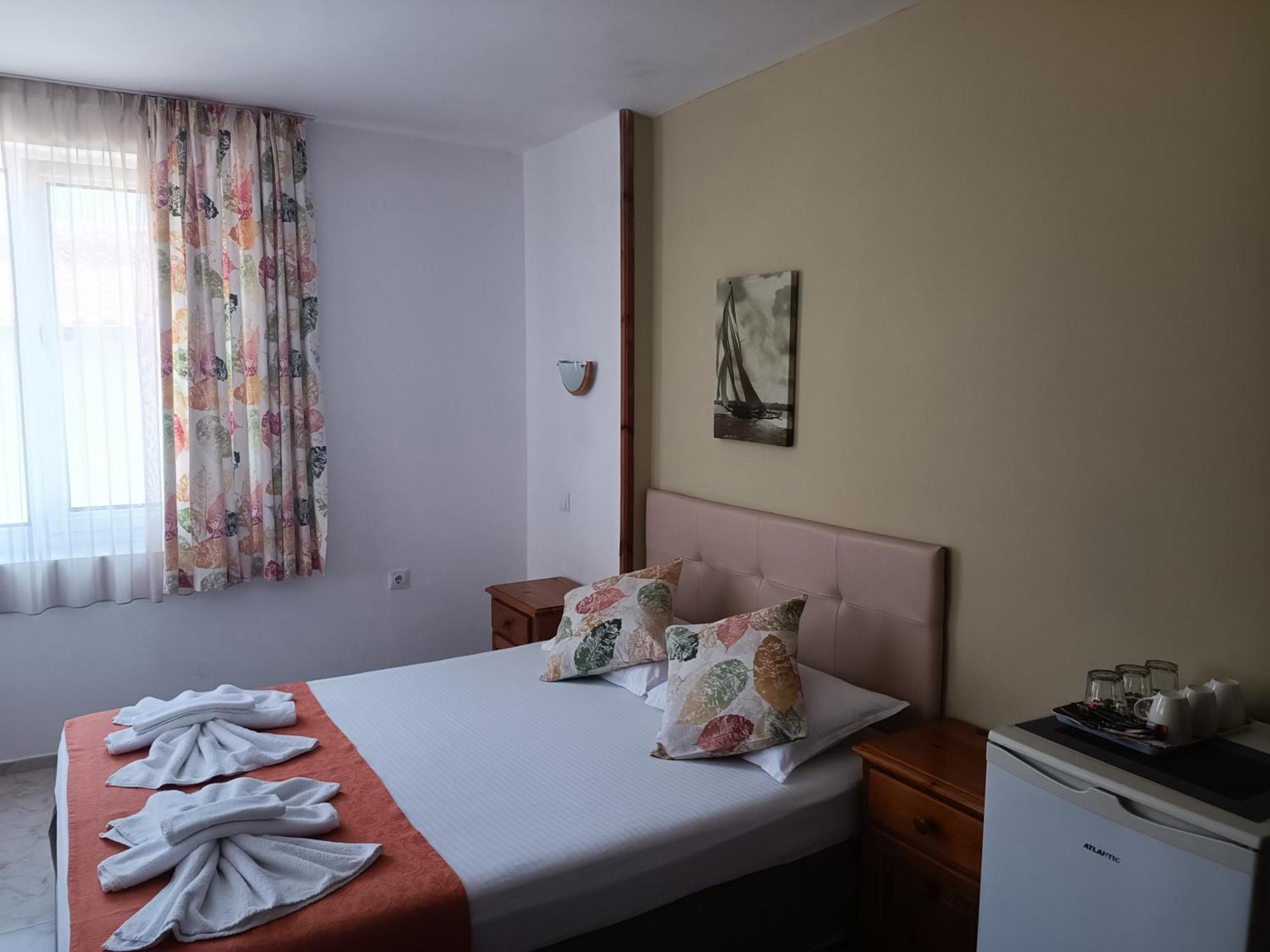 Family Hotel Sofi Sozopol Extérieur photo
