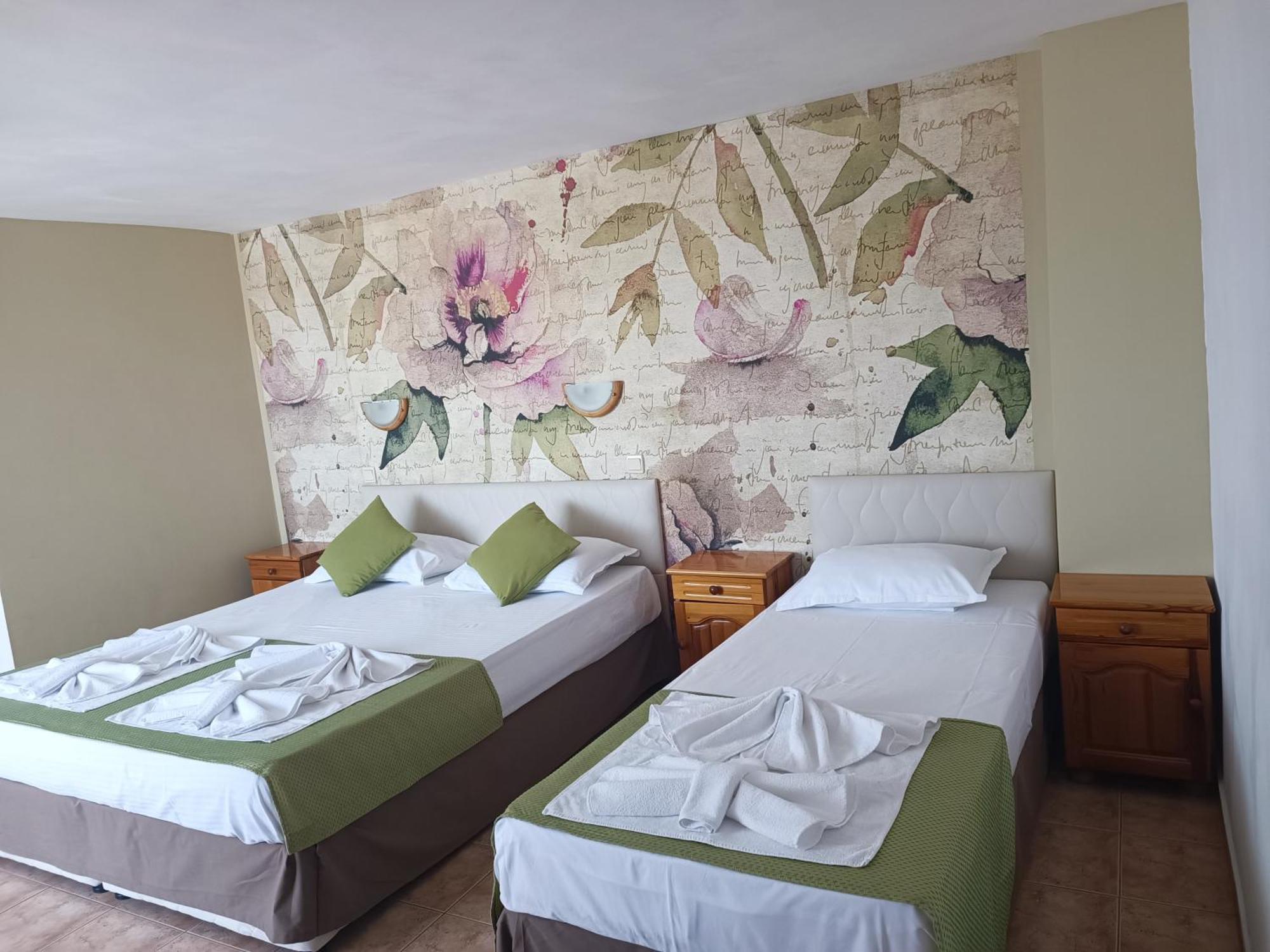 Family Hotel Sofi Sozopol Extérieur photo